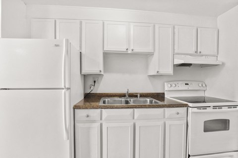 Royal Chateau Apartments